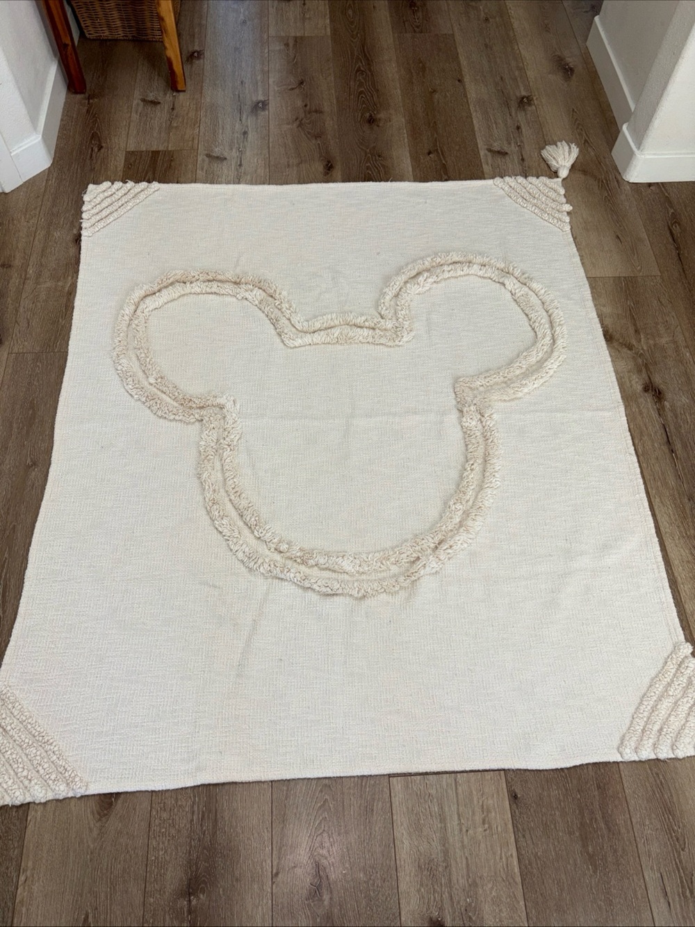 Disney Cream Chunky Knit Mickey Mouse-Throw
